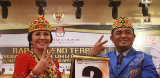 10 Alasan Memilih Pasangan Karolin-Gidot