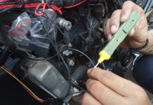 Cara Mencari Kerusakan Sistem Kelistrikan Motor Electronic tester mampu mendeteksi kerusakan internal kabel, kondisi socket dan performa busi (Teguh Jiwa Brata / JawaPos.com)