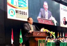 Ide Bamsoet agar Kuliah Zaman Now Lebih Murah dan Efisien Ketua DPR, Bambang Soesatyo ketika saat menyampaikan orasi ilmiah pada pada wisuda Universitas Nasional Periode I Tahun Akademik 2017/2018 di Jakarta Convention Center, Minggu (4/3). (Ist/Jawapos.com)