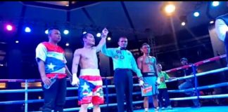 “The Pacman” Kayong Utara Menang Angka Mutlak MENANG. Hisar “The Pacman “Mawan dinyatakan menang mutlak atas lawannya, Frengky Rohin di Cilandak Town Square, Jakarta, Sabtu (10/3). Edin Diaz for Rakyat Kalbar