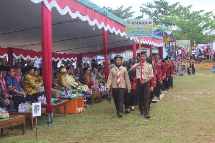 Defile kafilah dari Kecamatan Belitang Hilir.