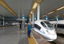 Lambatnya Kereta Cepat KERETA CEPAT. Dahlan Iskan mencoba kereta cepat di Beijing beberapa waktu lalu. Admin disway.id for Rakyat Kalbar