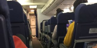 Mesin Rusak, Sriwijaya Air “Sandera”  Penumpang dalam Pesawat selama Sejam DELAY. Situasi pesawat SJ-182 ketika akan diberangkatkan pada pukul 19.45 WIB dari Soeta menuju Supadio Pontianak. Pesawat delay selama berjam-jam. Penumpang for RK