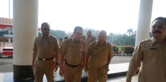 E-Planning Ciptakan Transparansi Perencanaan dan Penganggaran Pembangunan APEL AWAL BULAN. Sekda Kalbar M Zeet Hamdy Assovie usai memimpin apel awal bulan di kantor Gubernur Kalbar, Senin (2/4). Humas Pemprov for RK