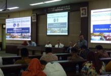 Bupati Berhasil Tunaikan Program 10 Sarjana Perdesa Sambutan. Ketua DPRD Kayong Utara, Muhammad Sukardi menyampaikan sambutan ketika melakukan tatap muka dengan mahasiswa asal Kayong Utara di IPB Bogor, Jawa Barat, Rabu (25/4). Kamiriluddin/RK.