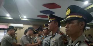 Jabatan Itu Kebanggaan tapi Jangan Jaim dan Sombong SERTIJAB. Acara Sertijab di Mapolres Landak, Sabtu (7/4). Antonius-RK