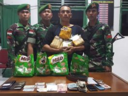 Warga Selakau Ketangkap Bawa Sabu-sabu 4,2 Kg di Beduai SABU DIAMANKAN LAGI. Barang bukti dan paket diduga narkotika jenis Sabu diamankan anggota Satgas Pamtas RI-Malaysia, di Sanggau, Sabtu (7/4). Pendam Tanjungpura for RK