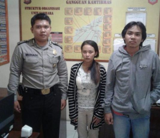 Polsek Mandor Temukan Warga Batam yang Kabur dari Rumahnya DITEMUKAN. Warga Batam yang dikabarkan hilang kini diamankan di Mapolsek Mandor, Selasa (17/4). Antonius-RK