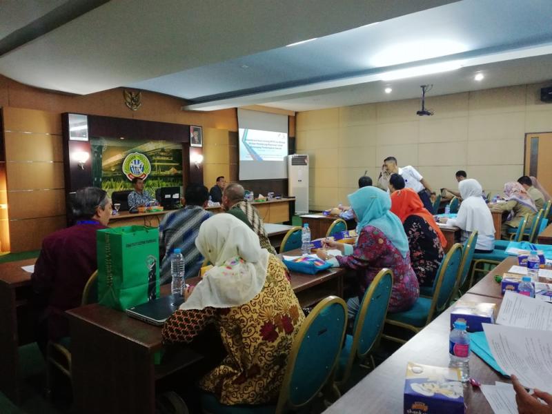 PELATIHAN. LAPAN memberikan pelatihan pada ASN jajaran Pemkot Pontianak di ruang rapat Kantor Wali Kota, Selasa (17/4). Humas Pemkot for RK