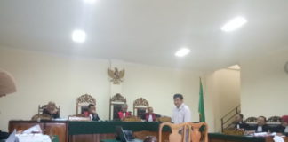 Sidang Korupsi Alkes bak Kasus Setnov Jilid II SAKSI. Kepala Cabang PT. Merapi Batam, Sunarso memberikan keterangan kasus dugaan korupsi pengadaan Alkes RSUD Kota Pontianak di Pengadilan Tipikor Pontianak, Jalan Uray Bawadi, Selasa (17/4). Ambrosius Junius-RK