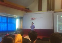 Majukan Indonesia Melalui Anak Muda SEMINAR. Staf Khusus Kemenkominfo RI, Lis Sujiati memberikan sambutan pada dalam kegiatan seminar yang digelar di Aula STMIK Widya Dharma, Sabtu (21/4). Nova Sari-RK