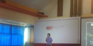 Majukan Indonesia Melalui Anak Muda SEMINAR. Staf Khusus Kemenkominfo RI, Lis Sujiati memberikan sambutan pada dalam kegiatan seminar yang digelar di Aula STMIK Widya Dharma, Sabtu (21/4). Nova Sari-RK