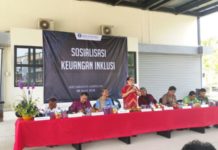 Perbankan Didorong Adakan Layanan tanpa Kantor SOSIALISASI. Suasana sosialisasi keuangan inklusi di perbatasan di PLBN Aruk Kecamatan Sajingan Besar Kabupaten Sambas, Minggu (8/4). KPw BI Kalbar for RK