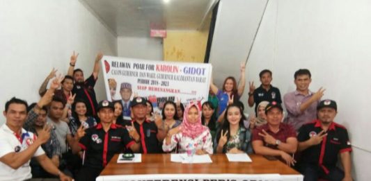Bertabur Prestasi, Karolin-Gidot Pantas Didukung sejumlah organisasi yang bergabung relawan Kado menyatakan dukungan kepada pasangan Karolin-Gidot* Foto Antonius