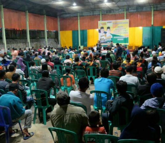 Sutarmidji Janji Dorong Pemekaran Sekayam Raya Calon Gubernur Kalbar nomor urut tiga Sutarmidji bersilaturahim dengan masyarakat Kecamatan Entikong (Kang Enchus for Equator).