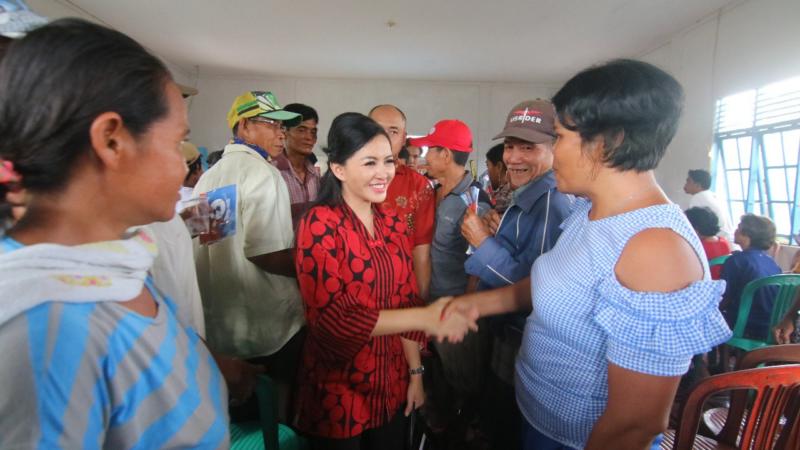 Calon Gubernur Kalimantan Barat nomor urut 2, dr. Karolin Margret Natasa