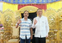 Raja Sanggau: Insya Allah, Kami Sudah Sehati dengan Midji-Norsan Calon Gubernur Kalbar nomor urut tiga Sutarmidji bersama Raja Sanggau, Pangeran Ratu Drs H. Gusti Arman, M.Si Surya Negara di Istana Surya Negara, Sanggau (Kang Enchus for Equator).
