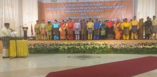 OSO Hadiri Pengukuhan DPP MABM dan MPM Kalbar 2018 – 2023