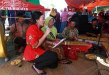 Warga Transmigran Sintang Bertekad Menangkan Karolin-Gidot