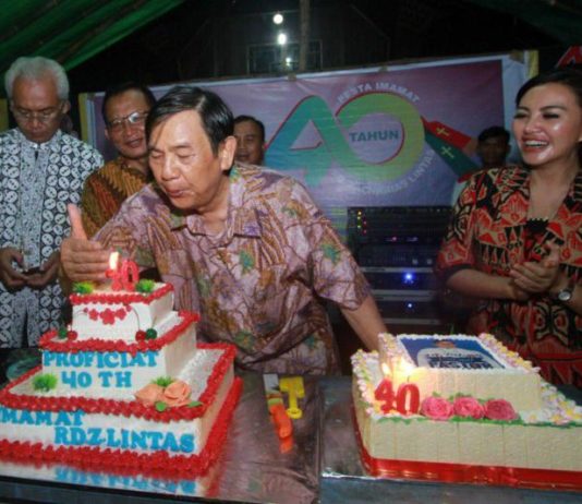 Karolin Harapkan Umat Katolik Contoh Keteladanan Pastor Lintas