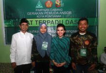 Didaulat Menjadi Narasumber, Karolin Bangga dengan Banser NU FOTO BARENG. Karolin berfoto bersama dengan penyelenggara Diksar Banser, kemarin--MC for RK