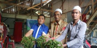 Agar Mudah Peroleh Bantuan, Karolin-Gidot Rancang Kartu Petani Karolin-Gidot Rancang Kartu Petani