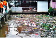 Sampah di Sungai Dibawa Arus Perhuluan