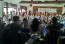 Tax Amnesty dan Kasus di  Australia Bikin Garuda Merugi WAKTUNYA BERBENAH. Asosiasi Pilot Garuda (APG) melakukan jumpa pers, awal bulan ini. Mereka mengancam akan melakukan mogok, kalau manajemen PT Garuda Indonesia (Persero) Tbk. tidak segera berbenah. INDOPOS Photo