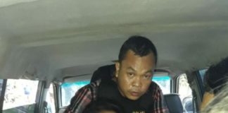 Penyerang Polsek Maro Sebo Terindikasi Sakit Jiwa DIAMANKAN. Pelaku penyerangan Mapolsek Maro Sebo, Jambi, AS, diamankan dua jam setelah kejadian di kediamannya, Desa Danau Lamo, Maro Sebo, kemarin (22/5). Ellan Ra-Jambi Ekspres