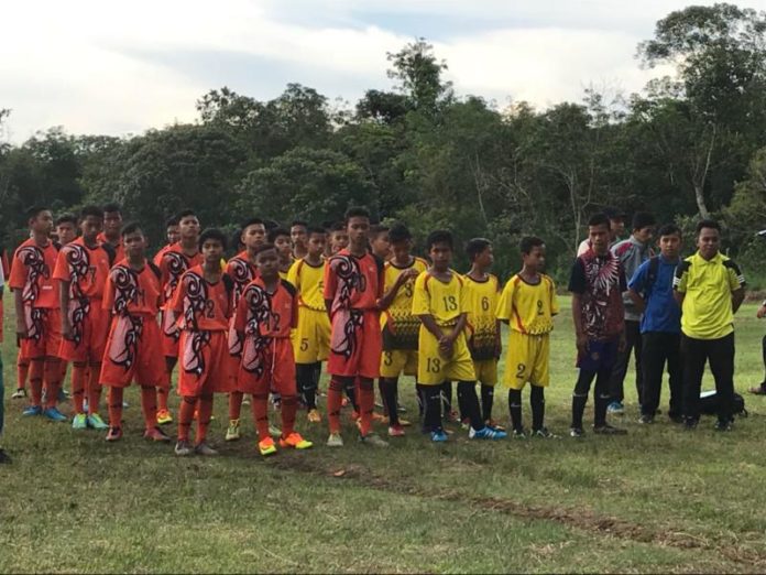 Seleksi GSI. Siswa SMP Kubu Raya mengikuti seleksi program Gala Siswa Indonesia (GSI) Kemendikbud bersama PSSI dan KONI di Kabupaten Kayong Utara. Syamsul Arifin/RK.