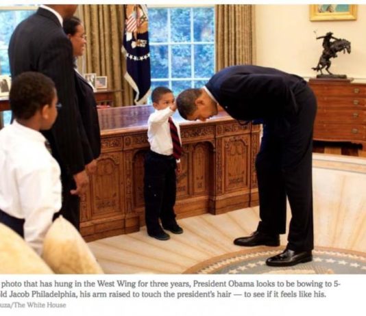 Foto Editan Obama Membungkuk ke Ali Khamenei