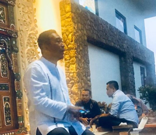 Perjalanan Mantan Preman TRANSFORMASI. Hartono, pendiri pondok pesantren Minhajul Haq. Ia telah bertransformasi dari seorang preman menjadi ustad, bahkan mendirikan pesantren besar, modern, dan megah. Jto for Rakyat Kalbar