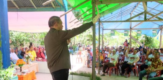 Banyak Masyarakat Tak Punya BPJS, Sutarmidji Siap Benahi Sistem Pelayanan Publik Calon Gubernur Kalbar nomor urut tiga Sutarmidji bersama masyarakat Kecamatan Sungai Raya Kepulauan (Kang Enchus for Equator)