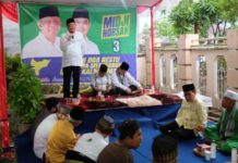 Bersafari Ramadhan, Masyarakat Sambas: Kedatangan Midji-Norsan Berkah Bagi Kami Paslon Gubernur Kalbar nomor urut tiga Sutarmidji - Ria Norsan. (Kang Enchus for Equator)