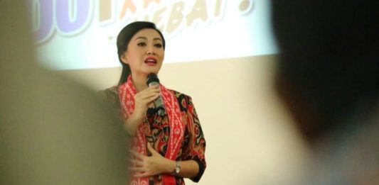 Karolin Siap Jadikan Rasau Jaya Sentra Jagung Nasional Calon Gubernur Kalimantan Barat nomor urut 2. dr. Karolin Margrert Natasa