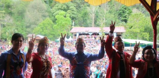 Karolin: Pemuda Jangan Terlalu Selembe, Ayo Aktif Cari Peluang Calon Gubernur Kalimantan Barat nomor urut 2. dr. Karolin Margrert Natasa