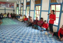 Warga Ketapang Pilih Karolin-Gidot karena Terbukti Memperjuangkan Aspirasi Pembangunan Calon Gubernur Kalimantan Barat nomor urut 2. dr. Karolin Margrert Natasa