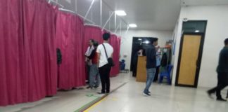 Dengar Ada Bom, Iyan Nekat Loncat dari Sayap Pesawat Suasana di UGD RS dr. Moh Sutomo, Senin (28/5) malam Ambrosius Junius-Equator.co.id