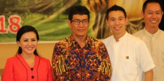 Cagub Karolin dan Paslon Pilwako Harry-Yandi Meriahkan Perayaan Waisak Calon Gubernur Kalimantan Barat nomor urut 2, dr. Karolin Margret Natasa