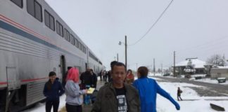 Adu Kuat Kereta Cepat