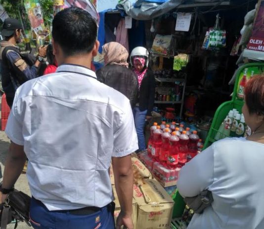 Kalbar Rawan Peredaran Mamin Ilegal Banyak Makanan Ilegal Dijual di Pasar