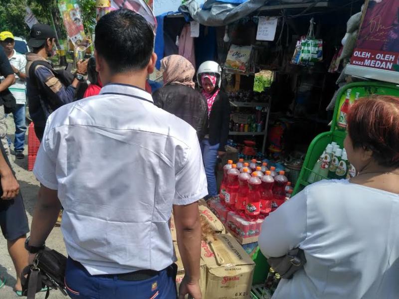 Banyak Makanan Ilegal Dijual di Pasar