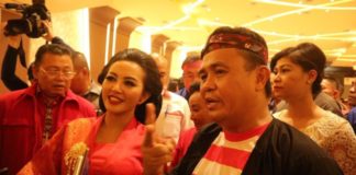 Optimalkan Pertanian, Karolin-Gidot Optimis Tekan Pengangguran Pasangan calon Gubernur Kalbar Karolin Margret Natasa-Suryadman Gidot.