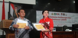 Karolin-Gidot Siapkan Sistem Pemerintahan Anti Korupsi Pasangan calon Gubernur Kalbar Karolin Margret Natasa-Suryadman Gidot.