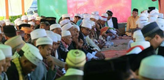 Sutarmidji Hadiri Pernikahan Warga Pemangkat Sambas