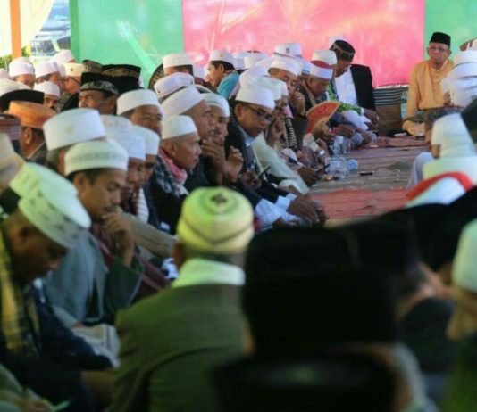 Sutarmidji Hadiri Pernikahan Warga Pemangkat Sambas