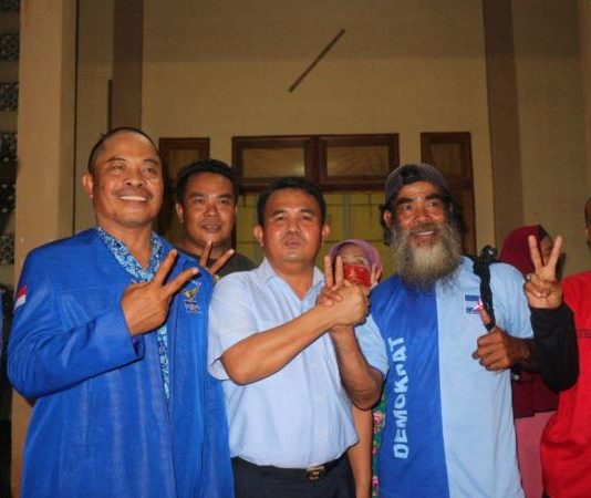 Karolin-Gidot Didukungan dari Nelayan dan Seniman Sambas