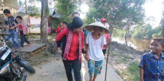 Karolin Siap Tuntaskan Pembangunan Jalan di Pedalaman Kalbar