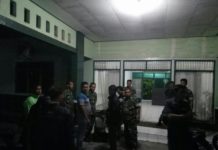 Dibuntuti dari Mempawah Pencuri Motor Dibekuk di Kubu Raya DIAMANKAN. Terduga pelaku (duduk) curanmor saat diamankan di Mako Ajendam, Ahad (20/5) malam--Pendam for RK