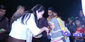 Wali Kota Singkawang Gelar Buka Puasa Bersama 3. Wali Kota Singkawang, Tjhai Chui Mie SE menggelar Buka Puasa Bersama Anak Yatim, Anak Panti Asuhan dan Pengurus Masjid se-Kota Singkawang di Rumah Jabatan Wali Kota Singkawang, Jumat (1/6).